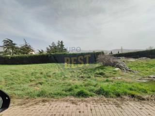 Terreny residencial a Otero de Herreros. Conjunto de parcelas urbanas para 16 viviendas en otero de herre