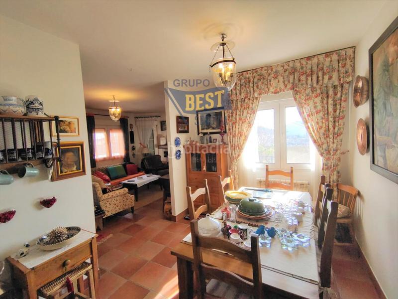Foto 8687197a-b2ea-46e6-970c-6da45ebe2790. Chalet gran chalet independiente con jardín, segovia en Sanchonuño