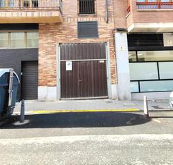 Parking coche en José Zorrilla - Padre Claret. Plaza de garaje, zona josé zorrillacristo del mercado