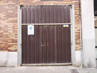 Parking coche en José Zorrilla - Padre Claret. Plaza de garaje, zona josé zorrillacristo del mercado