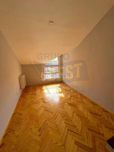 Foto 665b5baa-3849-45a4-b4c6-542f9f413900. Maison jumelée avec chauffage parking dans Lastrilla (La)