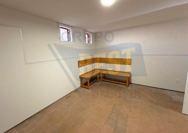 Foto 71117f3a-623e-4d3f-84f2-9949066afcd0. Casa adosada amplio chalet adosado, con patio y garaje, en el sotillo la lastrillasegovia en Lastrilla (La)