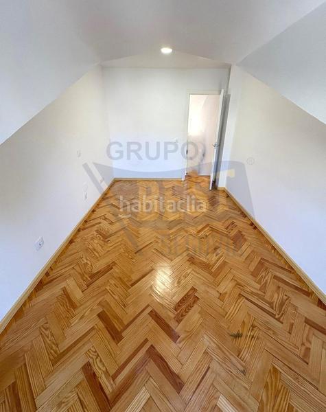 Foto 8911fd6a-30b3-4214-8e18-79d9005e3418. Casa adosada amplio chalet adosado, con patio y garaje, en el sotillo la lastrillasegovia en Lastrilla (La)