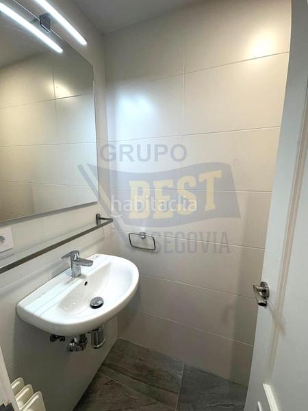 Foto a39822a1-7411-499d-9d4d-84e32f2695ae. Casa adosada amplio chalet adosado, con patio y garaje, en el sotillo la lastrillasegovia en Lastrilla (La)