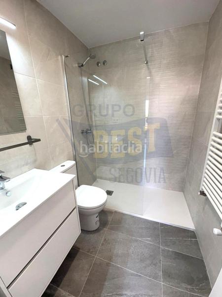 Foto df03ae4a-fcde-4c16-aae7-ca7565e0c676. Casa adosada amplio chalet adosado, con patio y garaje, en el sotillo la lastrillasegovia en Lastrilla (La)