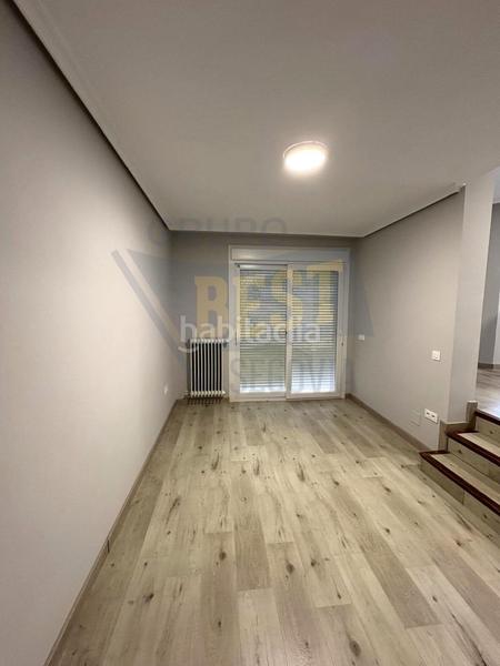 Foto fcf19a81-7a61-4913-8f40-6169684f76b5. Casa adosada amplio chalet adosado, con patio y garaje, en el sotillo la lastrillasegovia en Lastrilla (La)