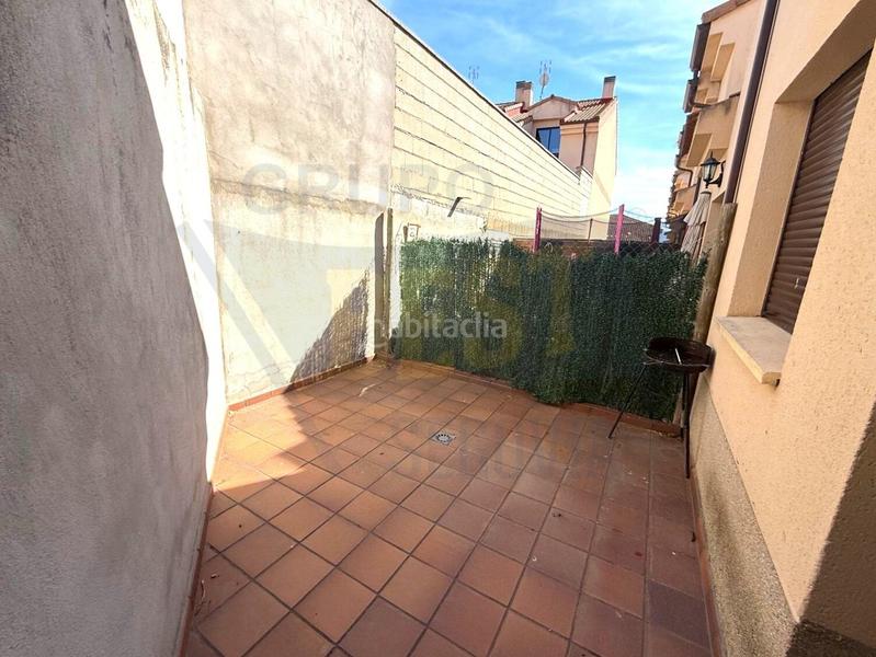 Foto 02ddd0d5-0e20-4472-861b-f74ae1a1571c. Semi detached house with heating parking in Roda de Eresma