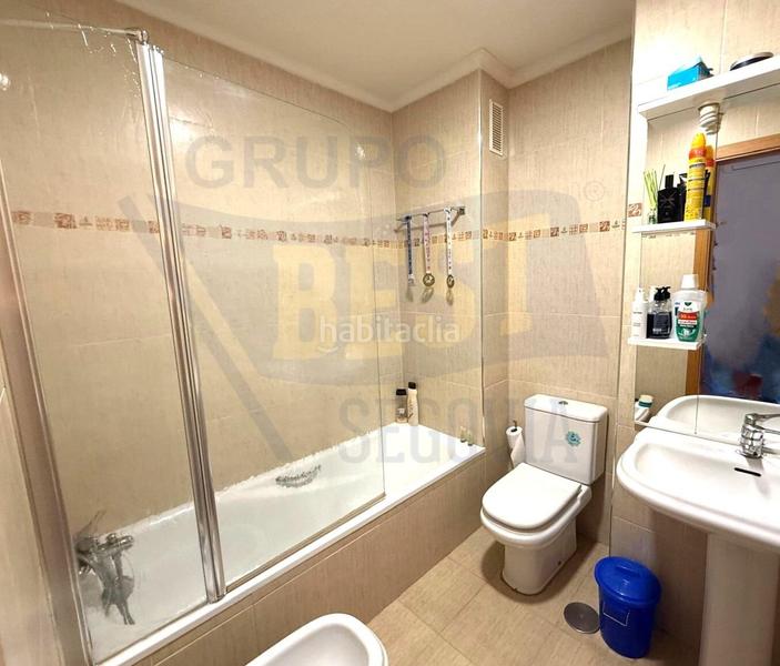 Foto 5e046957-1f6d-4df7-b07c-7d4d06afb5bb. Semi detached house with heating parking in Roda de Eresma