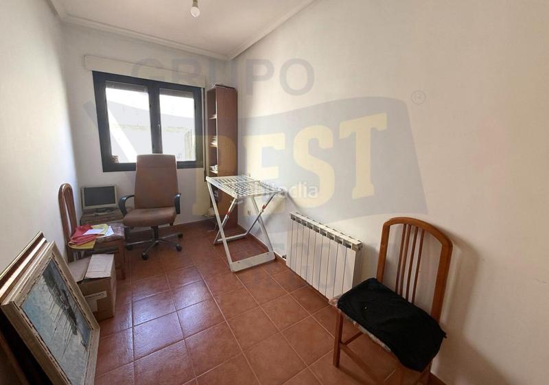 Foto 99382e78-5bc0-42a3-93c8-aba5736ebcbd. Semi detached house with heating parking in Roda de Eresma