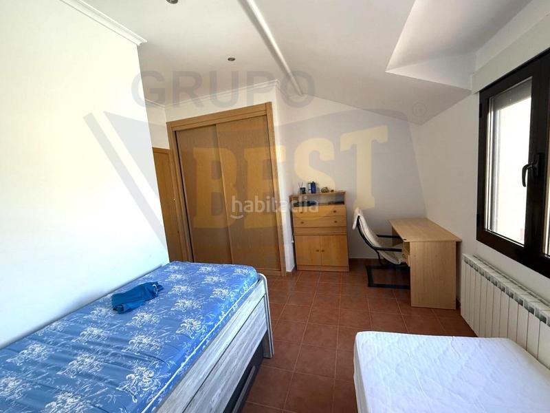 Foto f7a2c914-6d3c-46dd-9746-5e88a3fc1e57. Semi detached house with heating parking in Roda de Eresma