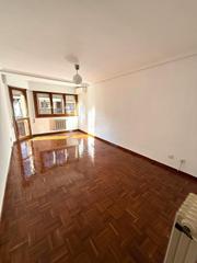 Location Appartement à Ezequiel González - Conde de Sepúlveda. Piso 3 dormitorios, garaje y trastero, en paseo ezequiel gonzále