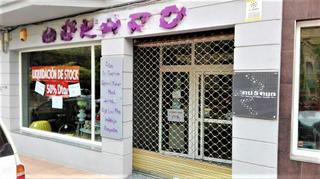 Location Local commercial  Calle de ramón y cajal. Estupendo local comercial acondicionado en cruce estratégico cen