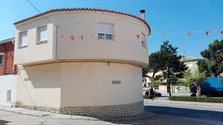 Haus en Paseo del prado 76. Casa construccin reciente, 197 m2 en 3 plantas, con amplia vivi
