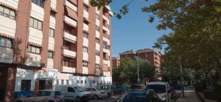 Autoparkplatz in Calle césar gonzález ruano 6. Plazas de garaje en residencial s. josé de cuenca, dobles, senci