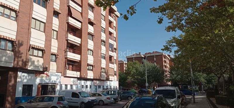 Foto 6c2974df-c799-4e44-bdd1-6e10279264ad. Aparcament cotxe a calle césar gonzález ruano 6 a Cuenca