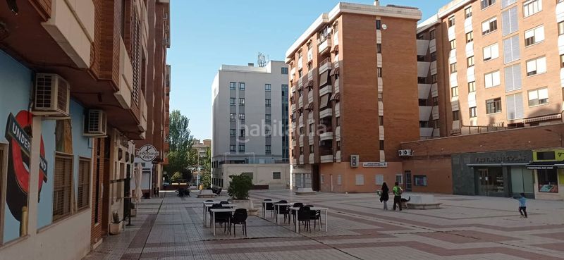 Foto a6453e45-53ff-4da2-85de-d43f4c6765f1. Aparcament cotxe a calle césar gonzález ruano 6 a Cuenca