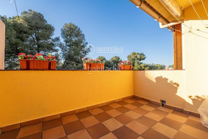 Foto 5be616f8-d4a7-4697-8240-4c4127a7af40. Casa adosada preciosa casa en els pallaresos en Pallaresos (Els)