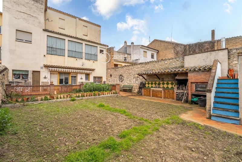 Foto 4a0ced56-c8ae-4449-8782-ad51595ebdd7. Casa  , con 506 m2, 7 habitaciones y 3 baños en Cabra del Camp