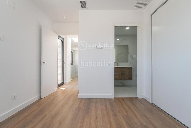 Foto 3cde48d4-0188-4ca9-8ccf-8f85f3ce3710. Casa adossada amb aparcament a Quatre Camins Cambrils