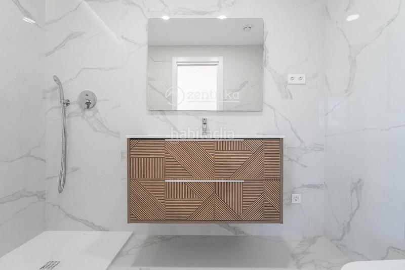 Foto 45bcae6a-d442-42fc-8236-1c78145f2874. Casa adossada amb aparcament a Quatre Camins Cambrils