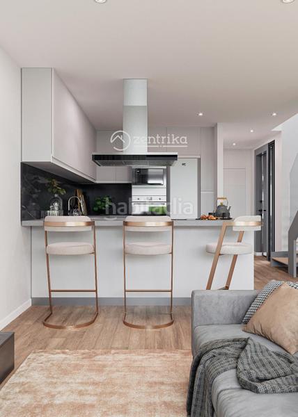 Foto 9f36e350-38a6-4713-97aa-e362b77fbd91. Casa adossada amb aparcament a Quatre Camins Cambrils