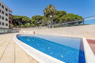 Pis  Diputacio. Piso en venta en cambrils, con 85 m2