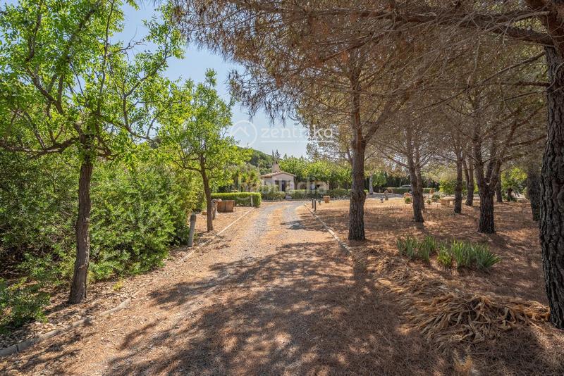 Foto 1fb1b5e4-acae-48c5-8a47-08053ff7383e. Casa finca exclusiva con casa, molino, casa apartamento y nave en Cambrils