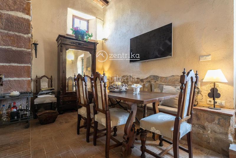 Foto 4dba92ad-813f-4fbb-8778-bc4c45bec703. Casa finca exclusiva con casa, molino, casa apartamento y nave en Cambrils