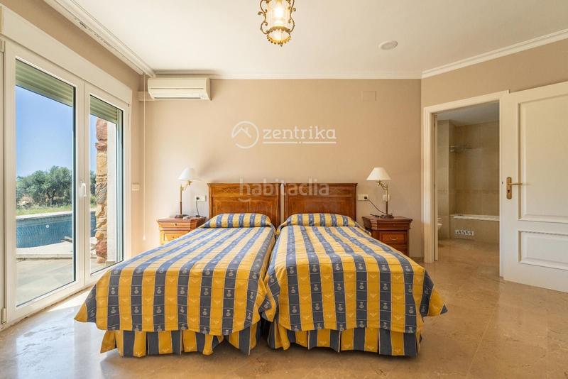 Foto 872ab0f2-df34-49ae-856c-86911c8c199e. Casa finca exclusiva con casa, molino, casa apartamento y nave en Cambrils