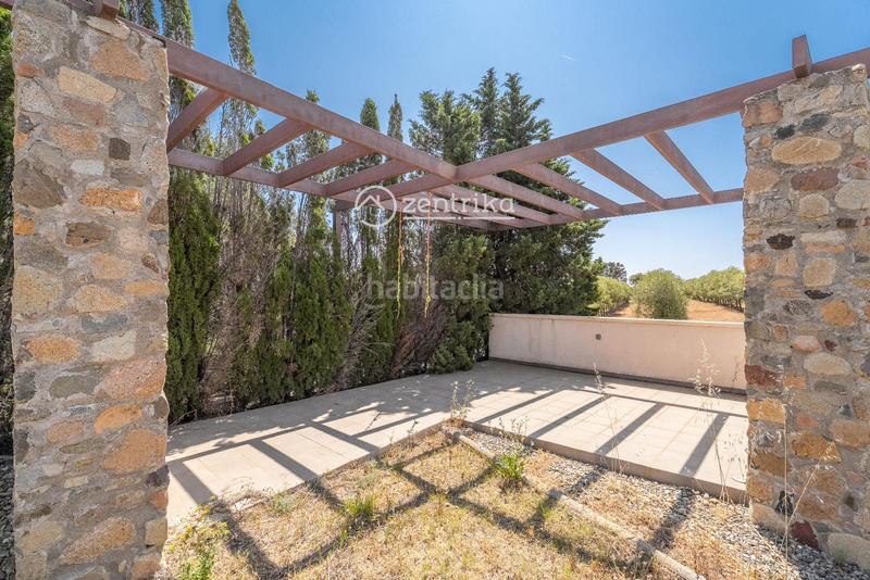 Foto 8d000bf3-2530-4fed-ac9c-4de78b48aabe. Casa finca exclusiva con casa, molino, casa apartamento y nave en Cambrils