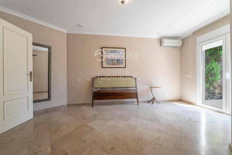 Foto ac8b943c-e137-49ad-a091-a7e0b8f95f85. Casa finca exclusiva con casa, molino, casa apartamento y nave en Cambrils