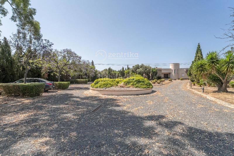 Foto bd9d634d-a5a9-4fba-a719-ef409efdae15. Casa finca exclusiva con casa, molino, casa apartamento y nave en Cambrils