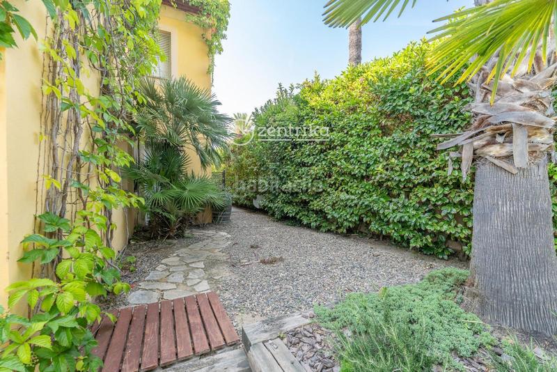Foto 3d545499-e86a-4d90-91ab-7cc3fc6c862f. Chalet  independiente en venta , con 391 m2 en Reus