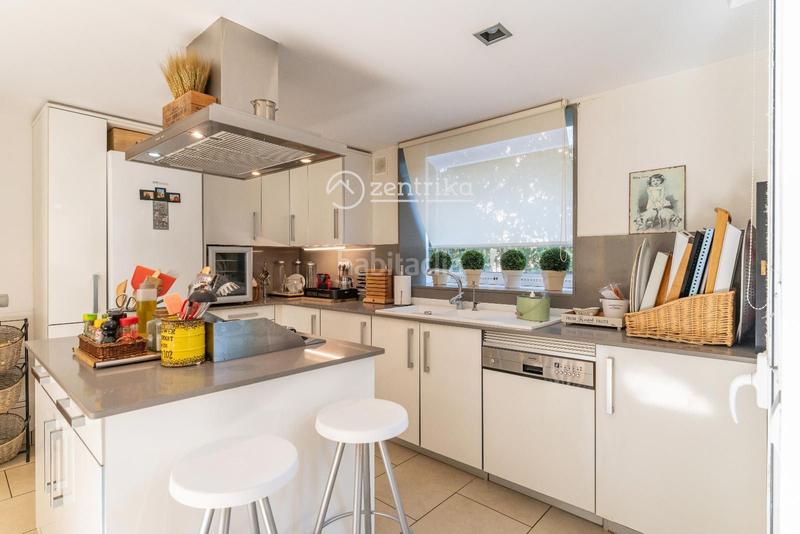 Foto 6c1be9e5-16cd-4e72-a6c6-baad2fb92294. Chalet  independiente en venta , con 391 m2 en Reus