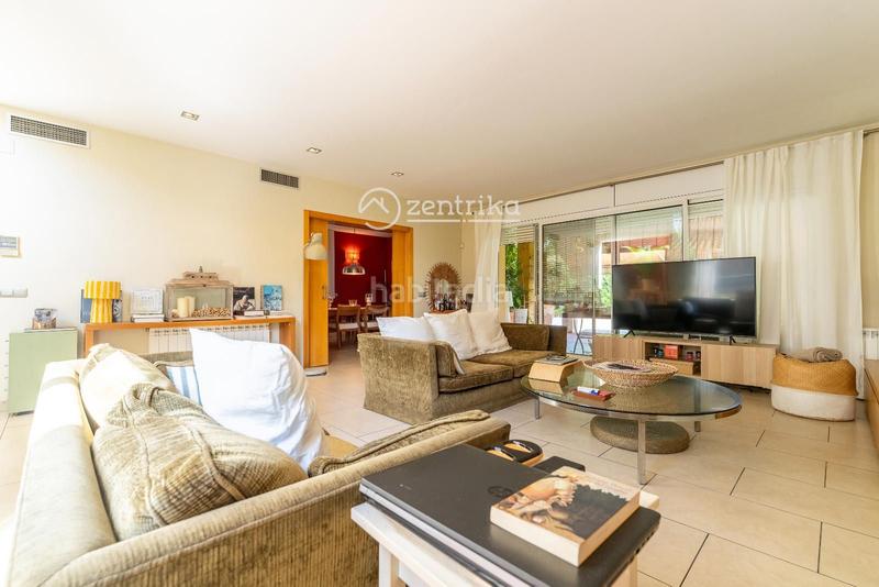 Foto 73ea12f3-d588-40cd-8d3a-e782bf3e131c. Chalet  independiente en venta , con 391 m2 en Reus