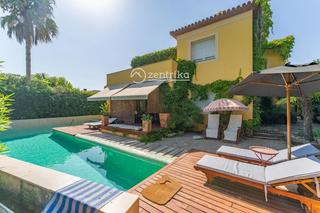 Chalet  Cedres dels. Chalet independiente en venta en reus, con 391 m2