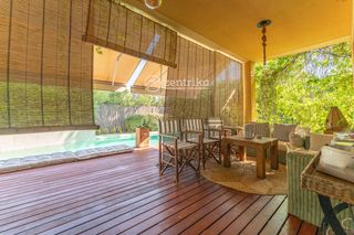 Xalet  Cedres dels. Chalet independiente en venta en reus, con 391 m2