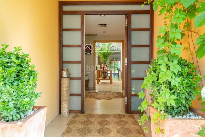 Foto d581cfec-afc1-4968-8a72-87585ba22c56. Chalet  independiente en venta , con 391 m2 en Reus