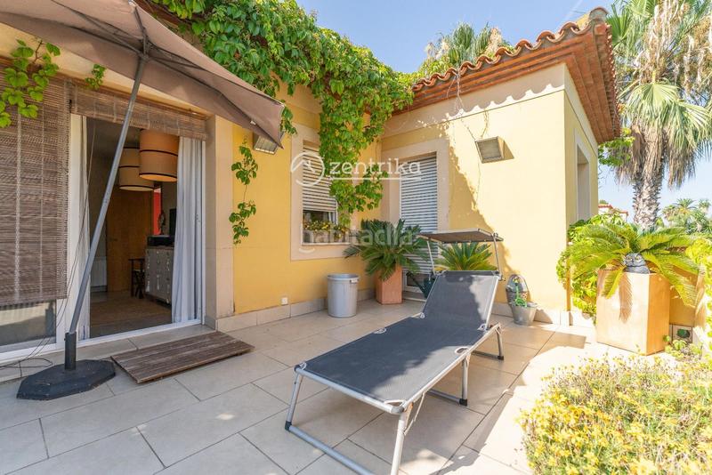 Foto d9cbe401-e310-46fd-b34a-9708f317298b. Chalet  independiente en venta , con 391 m2 en Reus