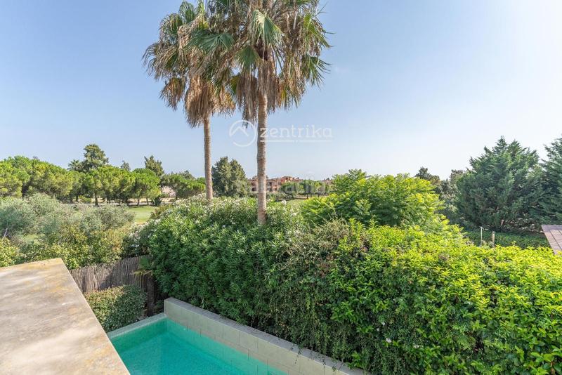 Foto e61be090-6839-4d00-9e3c-437b565a7694. Chalet  independiente en venta , con 391 m2 en Reus