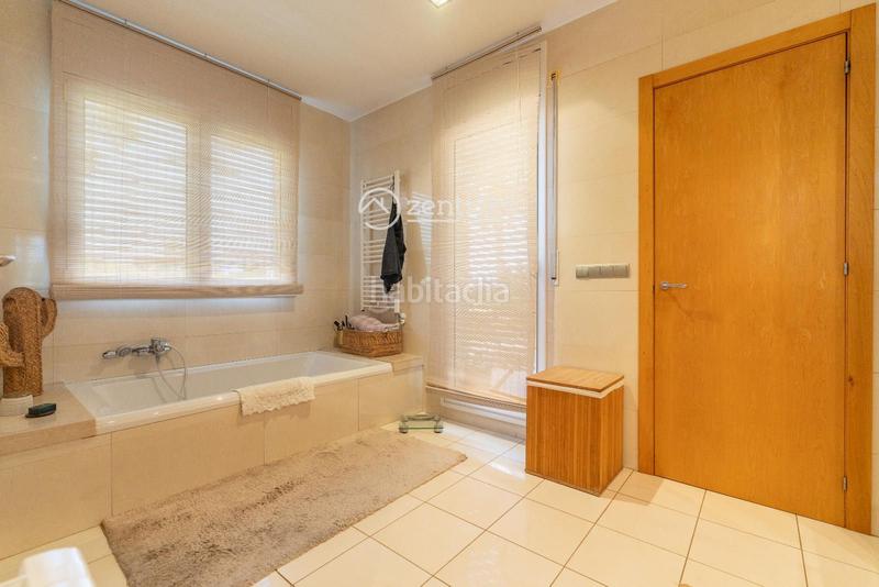Foto ff7194d9-5f16-4aa8-b8e5-5eb8c1010eea. Chalet  independiente en venta , con 391 m2 en Reus