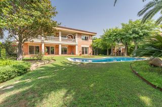 Xalet  Miquel angel. Se vende exclusivo chalet en vilafortuny