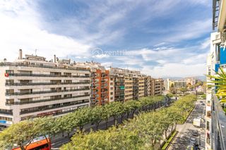 Pis  Nova. Piso en venta en tarragona, con 254 m2, 5 habitaciones y 2 baños