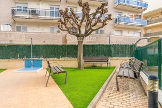 Pis  Xalet del bau. Piso en venta en cambrils, con 68 m2