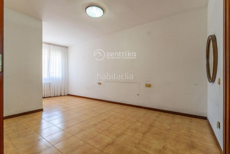 Foto 53e4ea4c-dac4-4a42-98d8-69943e46796f. Piso  , con 138 m2 en Centre Reus