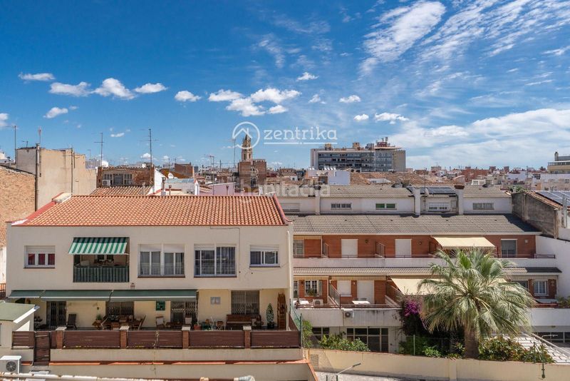 Foto 81028300-871a-40b8-a784-4a0907a3f305. Piso  , con 138 m2 en Centre Reus