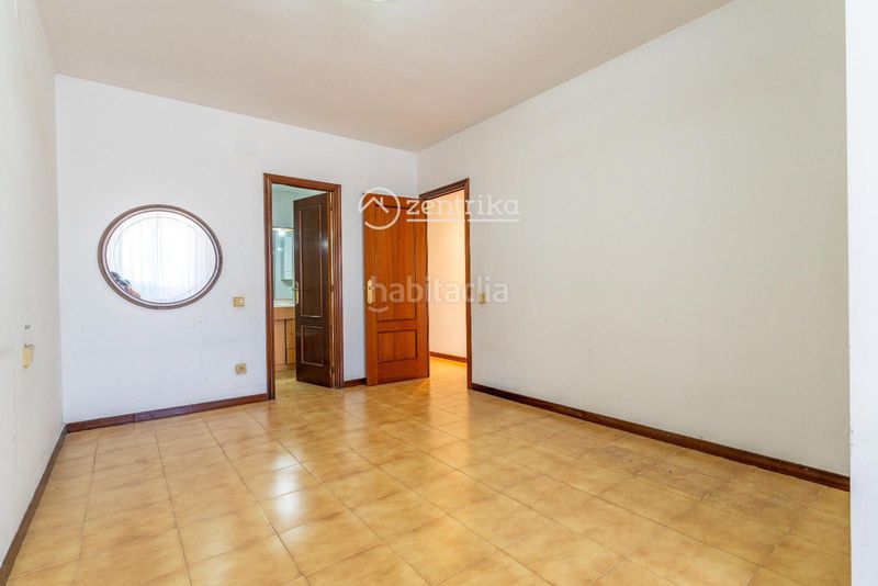 Foto 8f495c3a-e2a3-49b5-86a8-f5905f2186f1. Piso  , con 138 m2 en Centre Reus