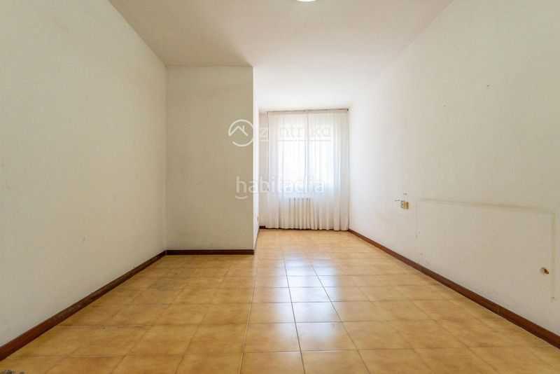 Foto b23726f5-bf72-4e85-bb06-6209b061dd49. Piso  , con 138 m2 en Centre Reus