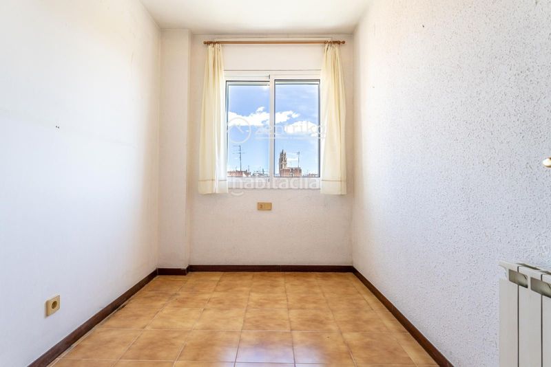 Foto b7cd0fc9-b3bf-4cb0-af6a-815712812a53. Piso  , con 138 m2 en Centre Reus