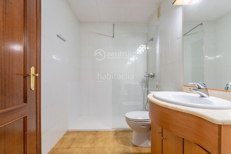 Foto fb3dad9e-e445-46cc-842c-e0c5ca3b68fe. Piso  , con 138 m2 en Centre Reus